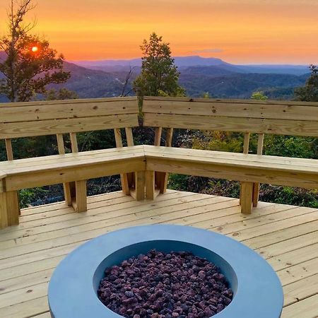 Upscale Gatlinburg Cabin Deck, Fire Pit And Hot Tub エクステリア 写真