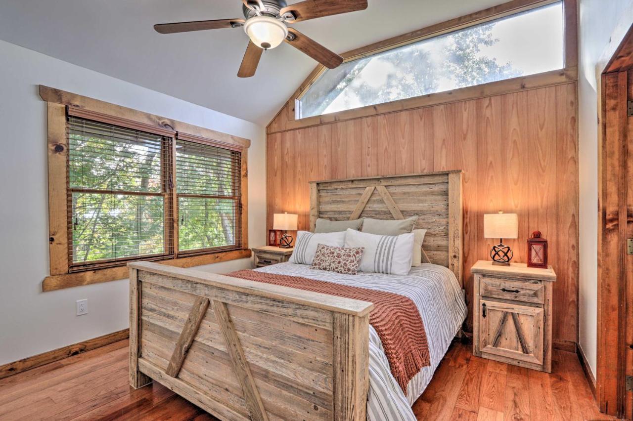 Upscale Gatlinburg Cabin Deck, Fire Pit And Hot Tub エクステリア 写真